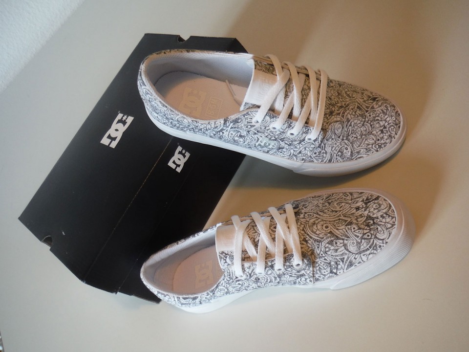 DC Shoes – Dotted
